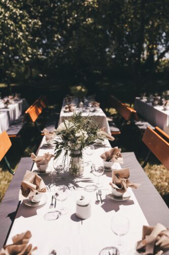 RENT EVENT Straubing - Veranstaltungs­verleih & Event-Equipment. Vermietung von professionellem Event-Equipment für Hochzeiten, Geburtstage, Galaveranstaltungen oder Firmenevents in Straubing und Umgebung.